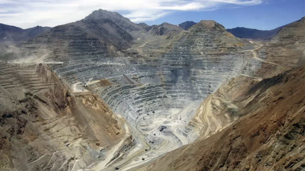 photo of mine - satellite imagery for mining